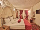 Трёхместный номер Mazi Deluxe Jacuzzi Stone