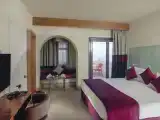 Двухместный номер Стандарт с видом на бассейн