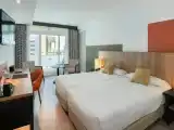 Клубный номер с балконом