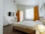 Бунгало Домик Тип 2 с балконом и с красивым видом из окна
