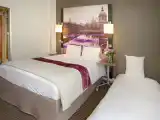 Двухместный номер with 1 Single Rollaway Bed Classic