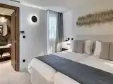 Четырёхместный люкс Sapphire Lush с 2 комнатами