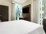 Двухместный номер угловой с частичным видом на Таймс-сквер