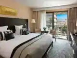 Двухместный номер с террасой Deluxe с видом на сад