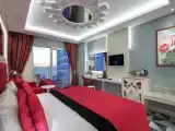 Двухместный номер Love Стандарт с частичным видом на море