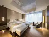 Шестиместный Marunouchi Suite
