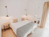 Апартаменты Upstairs Deluxe c 1 комнатой