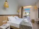 Двухместный номер Deluxe with Private Pool