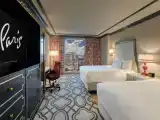 Четырёхместный номер Bordeaux Strip View