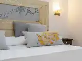 Полулюкс Petra