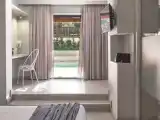 Двухместный полулюкс Swim Up