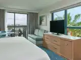 Двухместный номер Guest Deluxe с балконом и с видом на курорт