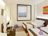 Четырёхместный семейный номер Executive with Venice view