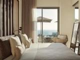 Двухместный люкс Luxury с видом на бассейн