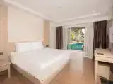 Двухместный номер Pool Access