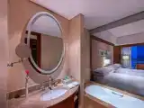 Двухместный номер с видом на озеро
