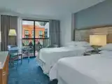 Номер Guest Deluxe с балконом и с видом на курорт