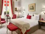 Двухместный люкс Deluxe с балконом и with Avenue Montaigne View