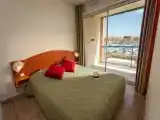 Шестиместные апартаменты c 1 комнатой marina side