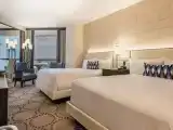 Четырёхместный номер Valley Tower Deluxe с видом на бассейн