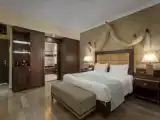 Двухместный полулюкс with Direct Pool Access