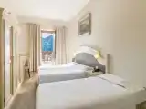 Трёхместный номер Terrace с балконом и с видом на озеро