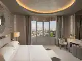 Двухместный клубный люкс Premium c 1 комнатой с видом на город