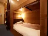 Кровать в общем номере (женский номер)