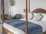 Двухместный полулюкс с видом на бассейн