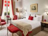 Двухместный люкс Deluxe with Avenue Montaigne View