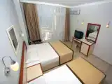 Трёхместный номер Стандарт с видом на окрестности