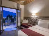 Двухместный номер Deluxe с видом на озеро