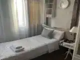 Одноместный номер (доступ в ванную комнату по наклонной лестнице) Эконом