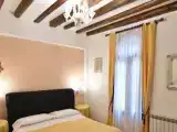 Четырёхместные апартаменты (Salizzada San Lio) с 3 комнатами