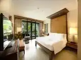 Двухместный номер Tropical Deluxe с видом на бассейн
