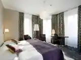 Трёхместный номер Deluxe с видом на город