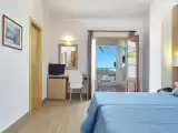 Двухместный номер с видом на горы