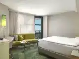 Двухместный номер Стандарт с частичным видом на море