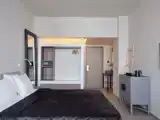 Двухместный номер с джакузи только для взрослых 16+ Deluxe с видом на бассейн