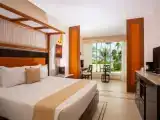 Двухместный люкс Jacuzzi Kore с видом на сад