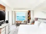 Двухместный номер Premium Japanese Lounge Access с видом на залив