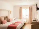 Трёхместный номер Стандарт