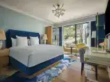 Номер с видом на закат