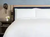 Номер Tower Corner с балконом и с видом на поле для гольфа
