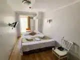 Двухместный номер Эконом (в некоторых номерах нет окна) с красивым видом из окна