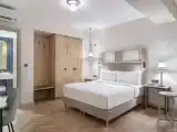 Семейный номер с видом на сад