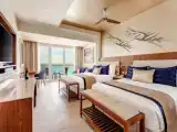 Четырёхместный полулюкс Luxury oceanfront