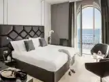 Двухместный номер Premium с балконом и с видом на море