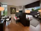 Manor Contemporary