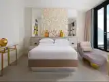 Двухместный люкс M Club Top Floor Terrace Larger c 1 комнатой с балконом и с видом на море